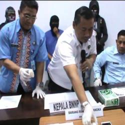 Siswi SMK Selundupkan Sabu Dalam Anus di Bandara Haluoleo
