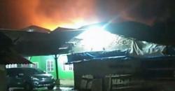 Ratusan Kios di Pasar Natar Bandar Lampung Hangus Terbakar