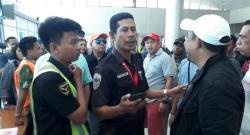 Pesawat Delay, Calon Penumpang Nam Air dan Garuda Mengamuk di Bandara