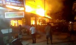 Rumah Terbakar saat Ditinggal Penghuni Merayakan Natal
