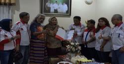 Partai Perindo Serahkan Surat Dukungan ke Roslina Rahim-Yasin Mazadu