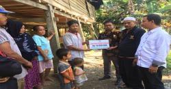 Baznas Enrekang Rutin Salurkan Dana Bedah Rumah untuk Fakir Miskin<