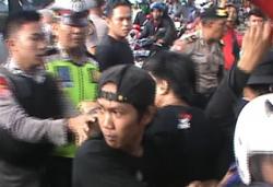Tuntut Kapolres Gowa Dicopot, Aksi Mahasiswa di Makassar Ricuh
