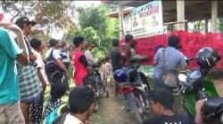 Kecewa Hasil Pilkades, Puluhan Warga Segel Kantor Desa