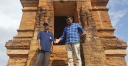 Kunjungi Candi Bahal I, Djarot Ajak Anak Muda Lebih Melek Soal Sejarah