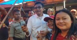 Blusukan di Pasar Kabanjahe, Gantian Warga yang Berjanji Kepada Djarot