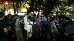 Percikan Api dan Suara Ledakan Muncul di Media Center, Wartawan Panik