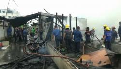 Kompor Gas Meledak, Rumah dan Gudang Mebel Ludes di Medan Terbakar