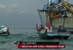 Nelayan Usir Kapal Pengeruk Pasir di Pantai Labu Deliserdang