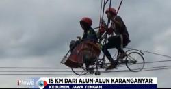 Rasakan Sensasi Naik Becak di Atas Langit di Pesona Khayangan