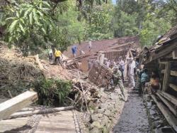 Kulonprogo Kembali Diterjang Longsor, Enam Rumah Warga Rusak