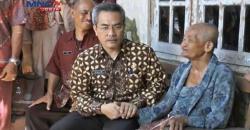 Kisah Nenek Pariyem yang Buta dan Tuli Menggugah Hati Wabup Halim