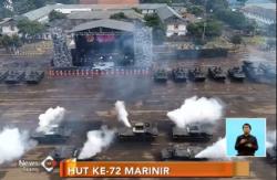Parade Operasi Amfibi AL Pembuka HUT Marinir Ke-72Â 