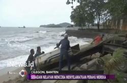 Perahu Nelayan Hancur Diterjang Ganasnya Ombak Selat Sunda