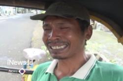 Tangis Tukang Becak Tak Kuat Bayar Pendidikan Anaknya