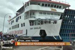 Gelombang Besar, Penumpang Kapal Karimun Jawa Menumpuk