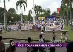 Pedagang Kartu Seluler di Daerah Tolak Aturan Kemenkominfo