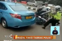 Kabur dari Razia, Taksi Tabrak Polisi