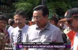 Sri Sultan Tinjau Lokasi Longsor dan Pengungsian