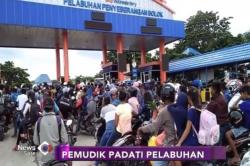 Libur Natal, Pelabuhan Merak Dipenuhi Kendaraan