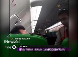 Video Viral, Penumpang Pesawat Merokok Diturunkan Paksa Petugas
