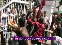 Demo Tolak UU MD3 Berlangsung Ricuh di NTB