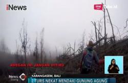 Nekat Mendaki Gunung Agung, Dua Turis Abadikan Suasana Bibir Kawah