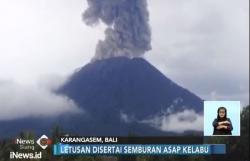Gunung Agung Kembali Erupsi, Penerbangan Masih Aman