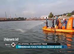 36 Armada Kapal Dikerahkan Bersihkan Tumpahan Minyak di Balikpapan
