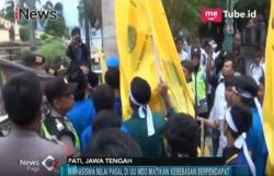 Paksa Masuk, Demo Tolak UU MD3 di Pati Ricuh