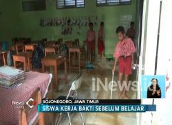 Banjir Surut, Siswa SD di Bojonegoro Kerja Bakti Sebelum Belajar