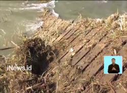 Diterjang Banjir, Jembatan Penghubung 4 Dusun di Mamaju Putus