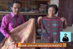 Pakaian Adat Kahiyang-Bobby Dipesan dari Tapanuli Selatan