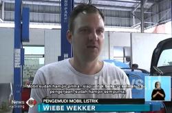 Kenalkan Mobil Listrik, Pria Bule Keliling Dunia ke 33 NegaraÂ 