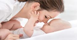 Hati-Hati, Mencium Bayi Bisa Tularkan Bakteri 