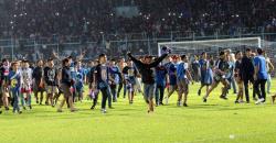 Detik-Detik Kerusuhan di Kanjuruhan, Puluhan Luka dan Sesak Napas