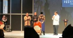 Buka Acara Muffest 2018, Presiden Jokowi Tampil Nyentrik dengan Sarung