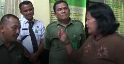 Kecewa Keputusan Hakim, Seorang Ibu Nekat Telanjang di PN Tebingtinggi