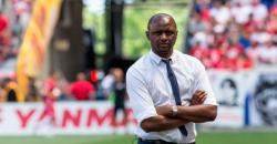 Patrick Vieira Tendang Fans Everton, Sang Legenda Arsenal Lolos dari Hukuman