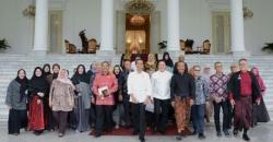 Jokowi Optimistis Indonesia Bisa Jadi Pusat Fashion Muslim Dunia