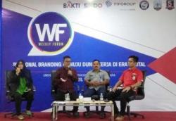 Weekly Forum Bekali Mahasiswa Tarakan Kemampuan Komunikasi