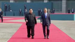 Ini Foto-Foto Bersejarah saat Kim Jong Un Bertemu Presiden Korsel