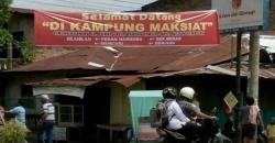 Warga Medan Dihebohkan Spanduk Selamat Datang di Kampung Maksiat
