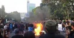 Tuntut Keadilan, Massa Pendukung DIAmi Berunjuk Rasa