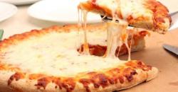 Lebih Praktis, Masak Pizza Mozarella dengan Wajan Mini
