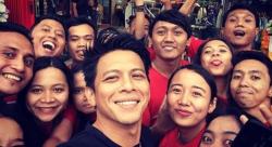 Lewat Senyuman Ariel Isyaratkan Putus dari Sophia Latjuba