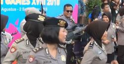 Kampanyekan Gratis Jadi Polisi, Kapolda DIY Joget Bareng di Malioboro