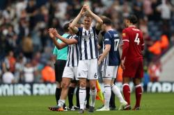 Southampton Kalahkan Swansea, West Brom Terdegradasi