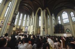 Ibadah Kenaikan Isa Almasih di Gereja Katedral Berlangsung Khidmat dan Aman