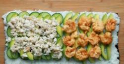 Bosan Roti, Berkreasi Bikin Sandwich Sushi Isi Salmon dan Alpukat